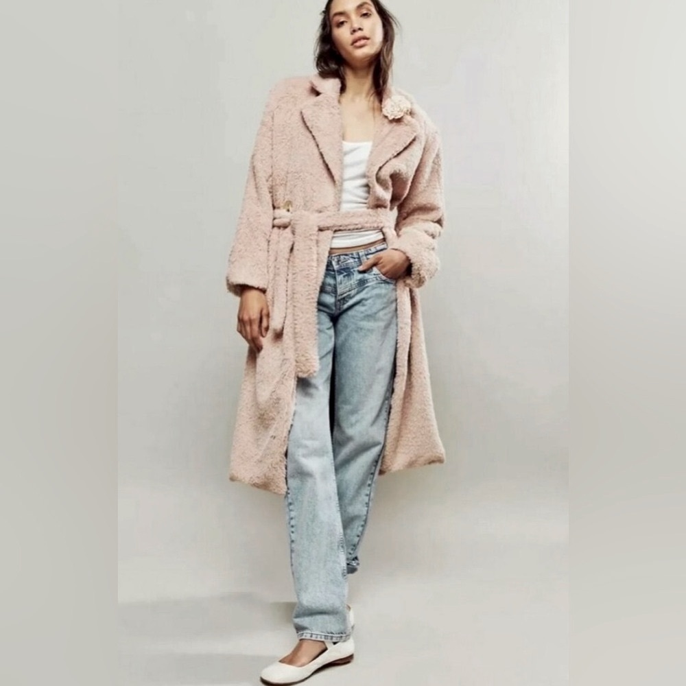 🆕 FREE PEOPLE Cuff it Coat Pink Teddy Cozy Faux Fur Trench Coat Jacket - Picture 2 of 13